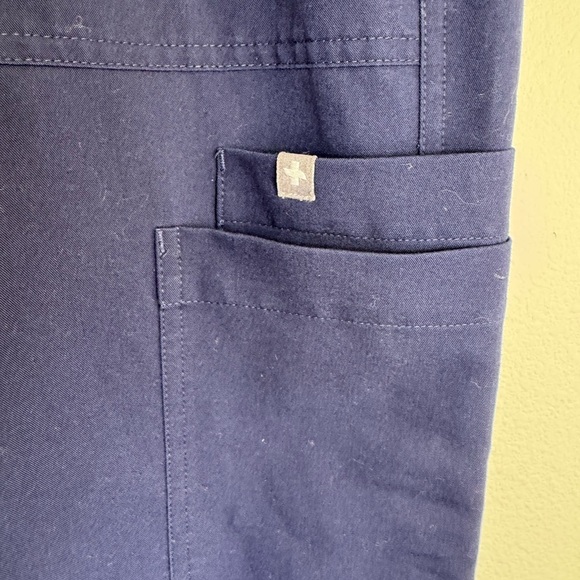 FIGS Men's Deep Blue Cairo Pants size M - Picture 12 of 12
